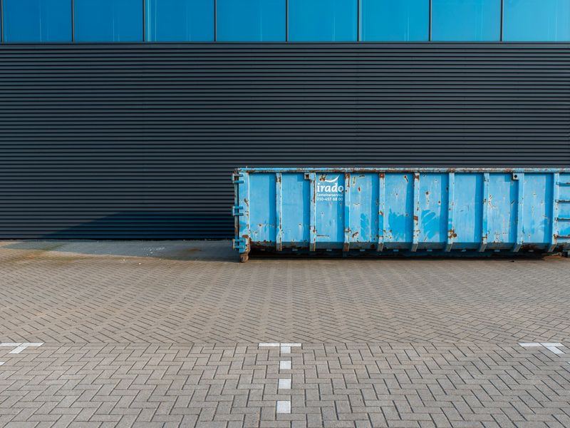 Dumpster rental job near Riverside, IA